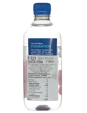 Agua natural Fiji