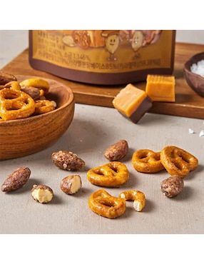 Paquete de Snacks Almendras Caramelo y Pretzel Hbaf